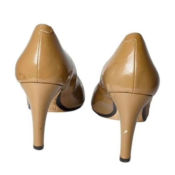 MICHAEL KORS Chantal Beige Patent Leather Pump Size 8M - Picture 5 of 12